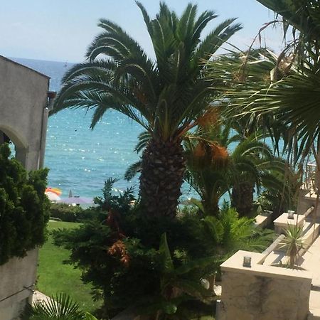 Frenki Apartment By The Sea Siviri Esterno foto